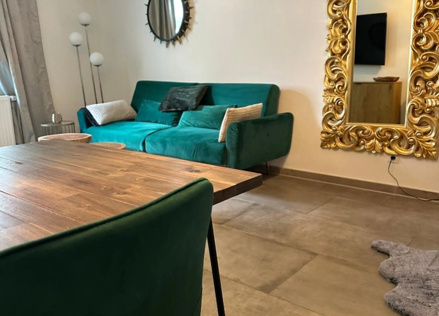 Stilvolles Apartment Naehe Messe Duesseldorf In Duisburg Sued