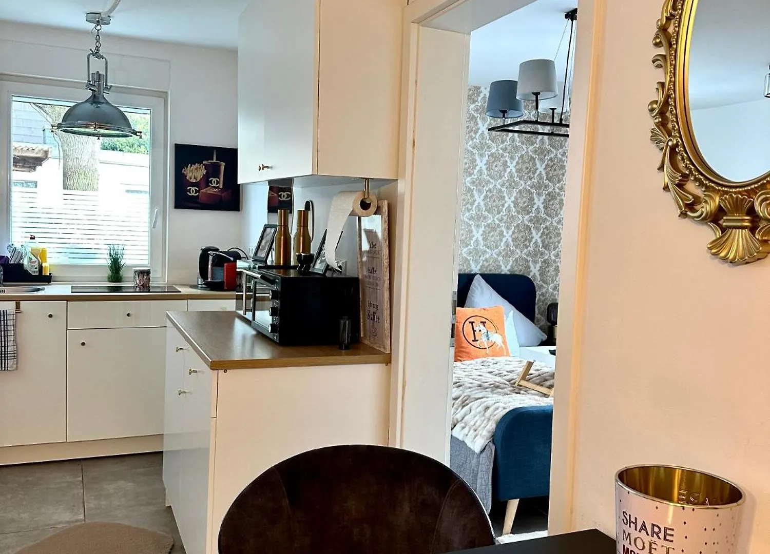 Stilvolles Apartment Naehe Messe Duesseldorf In Duisburg Sued